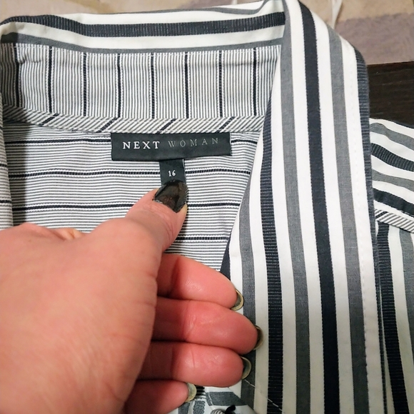 2 next pinstriped blouses (lot) - Picture 2 of 3
